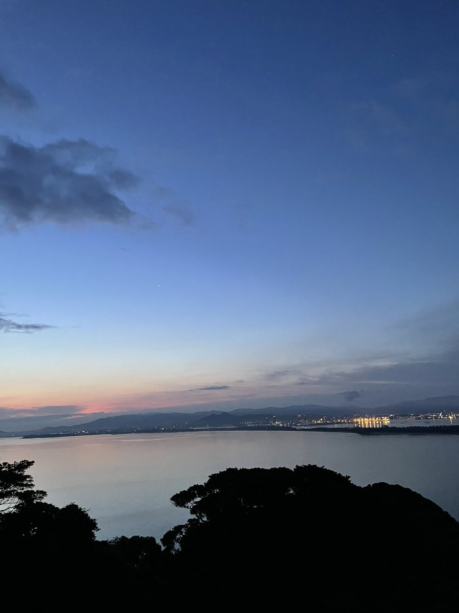contend_mcn's tweet photo. おはようございます☀️
休みの日に限って早く起きるって言うね
By昨日寝坊したやつの言い訳w https://t.co/5BV1gKoCF6