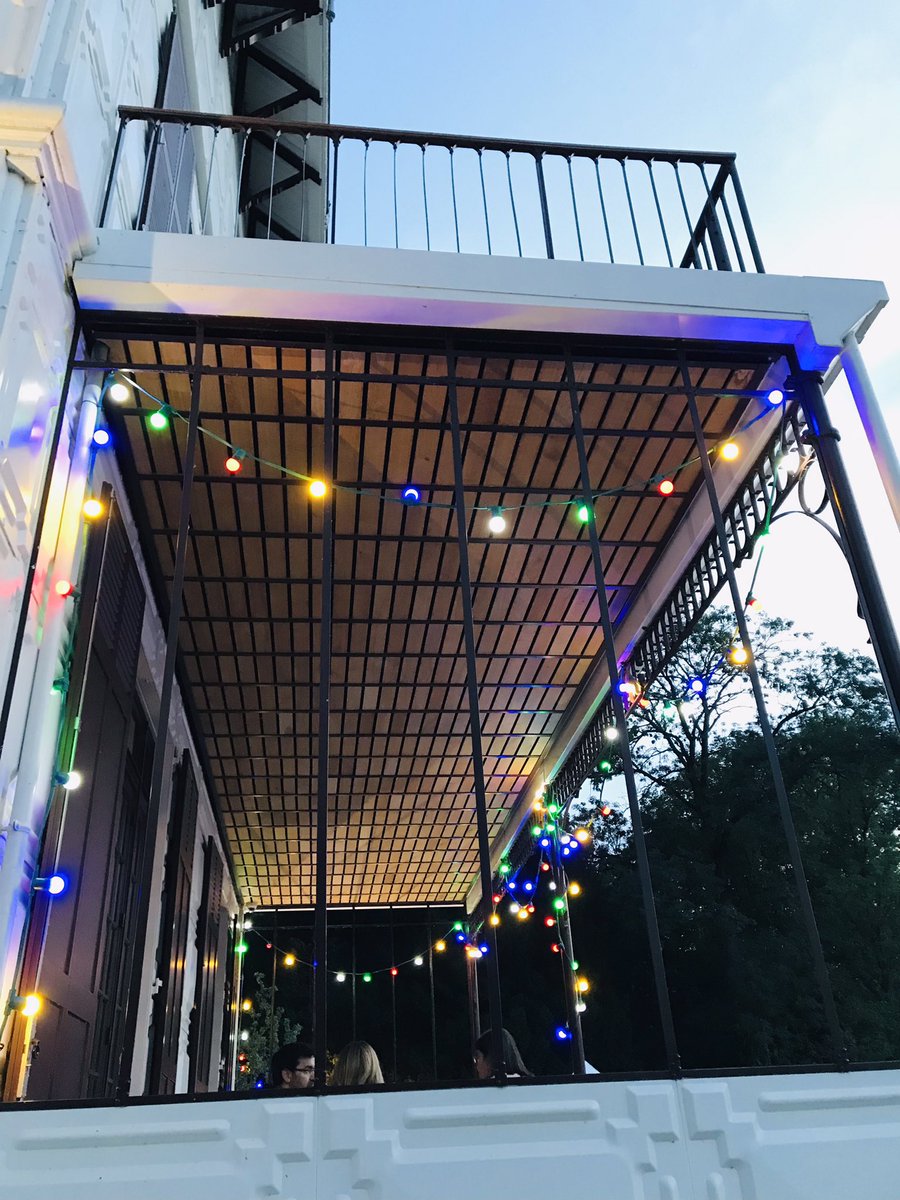 karine_emonet's tweet photo. Ces guinguettes pisciacaises ❤️ Bravo aux équipes de la culture, de l’événementiel, et surtout aux #artistes et au #public exceptionnel qui font de chaque Soirée #guinguette de la Maison de Fer une date mémorable ✨🙏✨ #Culture #Bonheur #MadeInPoissy >> prochaine : 29 juillet 🎉 https://t.co/5cj8PirFSI