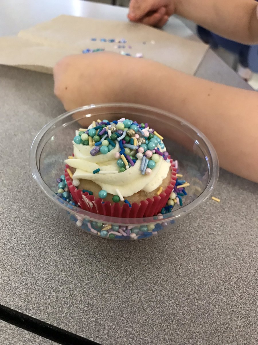 WestHumberJMS (@tdsb_whjms) on Twitter photo Cupcake party fun in our Kindergarten classes! What design plan would you make?@Alisongsv <a href="/tdsb/">Toronto District School Board</a> <a href="/harpreetgill__/">Harpreet Gill</a> Cupcake party fun in our Kindergarten classes! What design plan would you make?@Alisongsv <a href="/tdsb/">Toronto District School Board</a> <a href="/harpreetgill__/">Harpreet Gill</a>