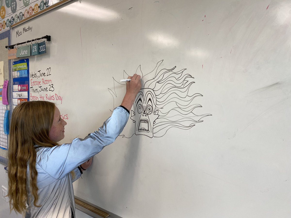 Miss MacKay tweet media