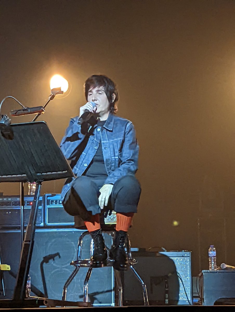 peterdav2000's tweet photo. Amazing @texastheband concert at Margate Winter Gardens tonight. 
Obviously my highlights were our wedding song #innersmile and also #blackeyedboy which I've loved since seeing #texas perform it at #londonpride in 1997 🏳️‍🌈❤️
An absolute sweat pit tonight but so much fun! https://t.co/VpfOqlj0kt