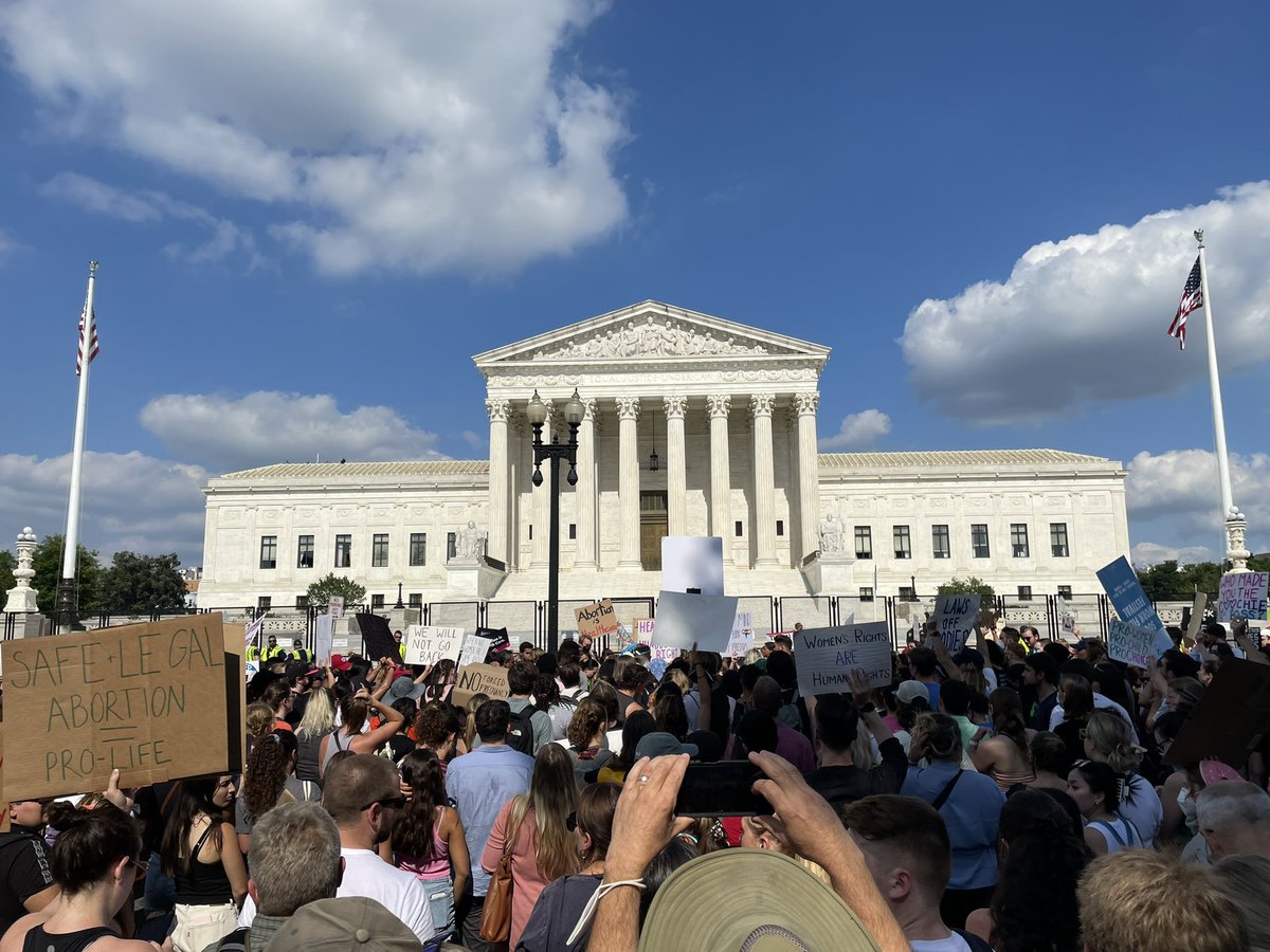I happened to be visiting DC today. #SCOTUS #RoeVsWade #AbortionRightsAreHumanRights