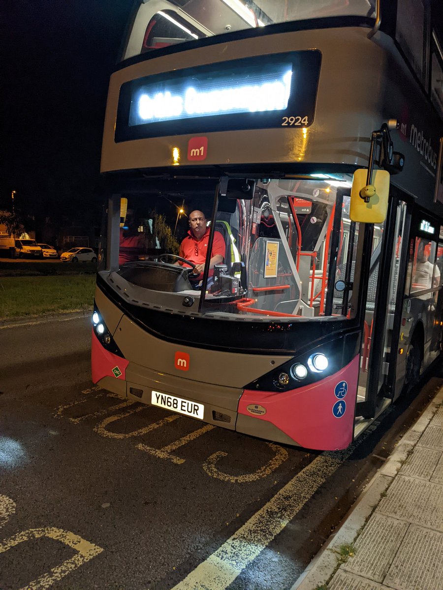 Crossf1r323's tweet photo. @FirstBSA is this acceptable that a bus driver with at least 4-5 empty seats leaves people in the center of bristol saying it's full, not to mention closing the door on my girlfriend and would have left her behind if I did not hold the door open absolutely disgusting! https://t.co/qwRAngadzc