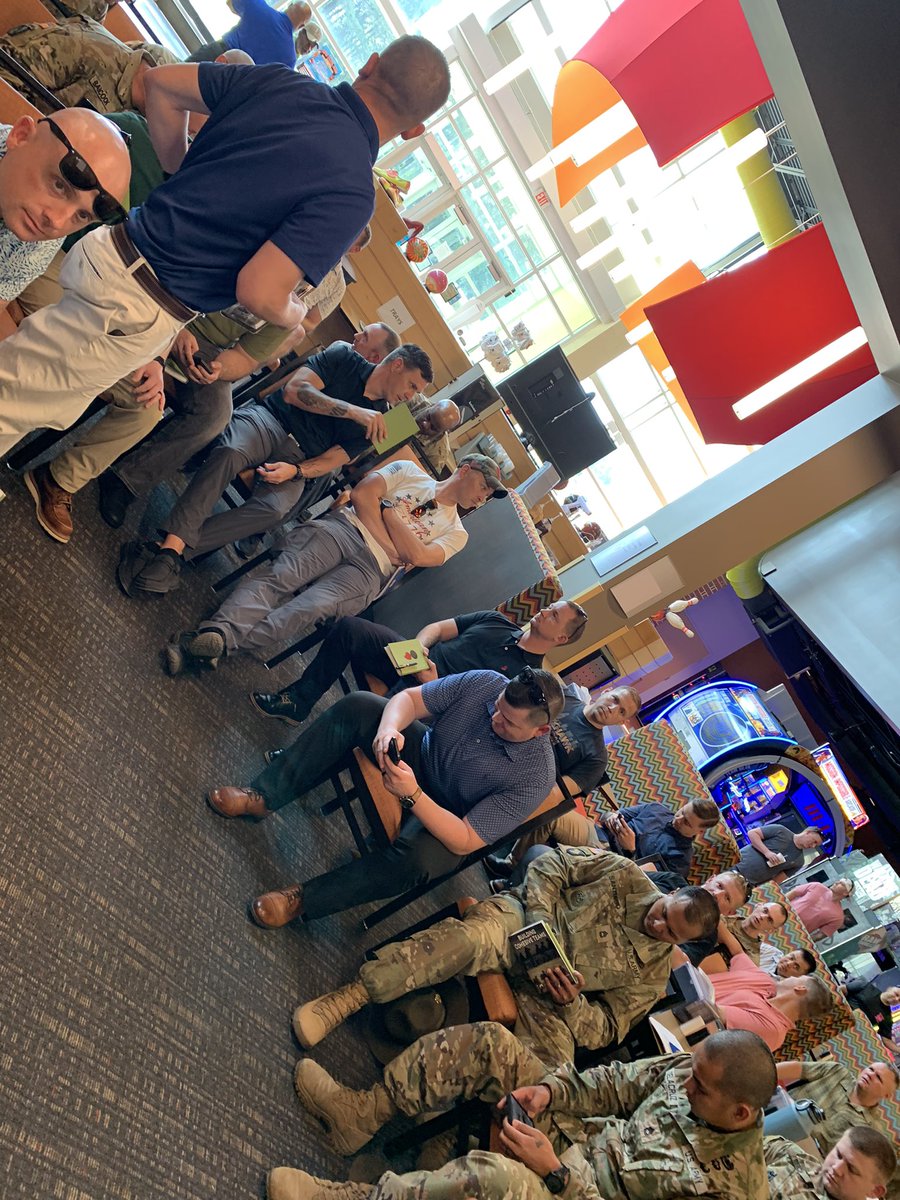 THE_TamaraDrury's tweet photo. WeTrainToMaintain! CohesiveTeams! With all the reasons why it can’t be done all @MikeCavezza @59thOrdnanceBDE needed to know that it needed to be done! @SGMPaulDGomez @WheelTraining @SGMTownsendW @SgmTmrd @OEMTDSGM
#PowerToSpare
#goordnance https://t.co/5zOQs2L4q5