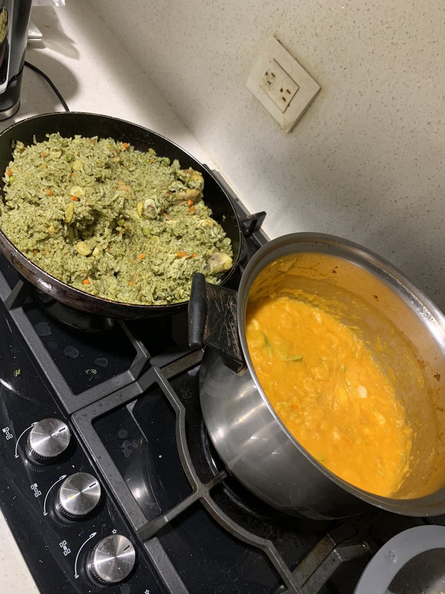 Rosario_Sasieta's tweet photo. he preparado comida para un ejército 
#Locro 
#ArrozConPollo
#CalditoDePollo https://t.co/FGx7iXEL3z