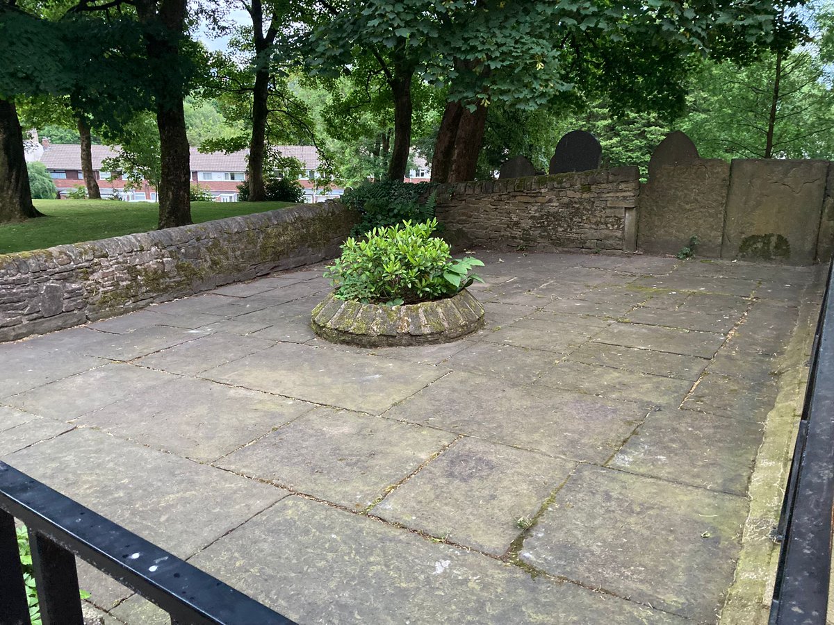 Annual scarecrow making ready for next week's scarecrow festival, #tottyscarecrows #scarecrow #villagelife <a href="/BRScouts/">Bury and Ramsbottom Scout District</a>

forms.office.com/Pages/Response…