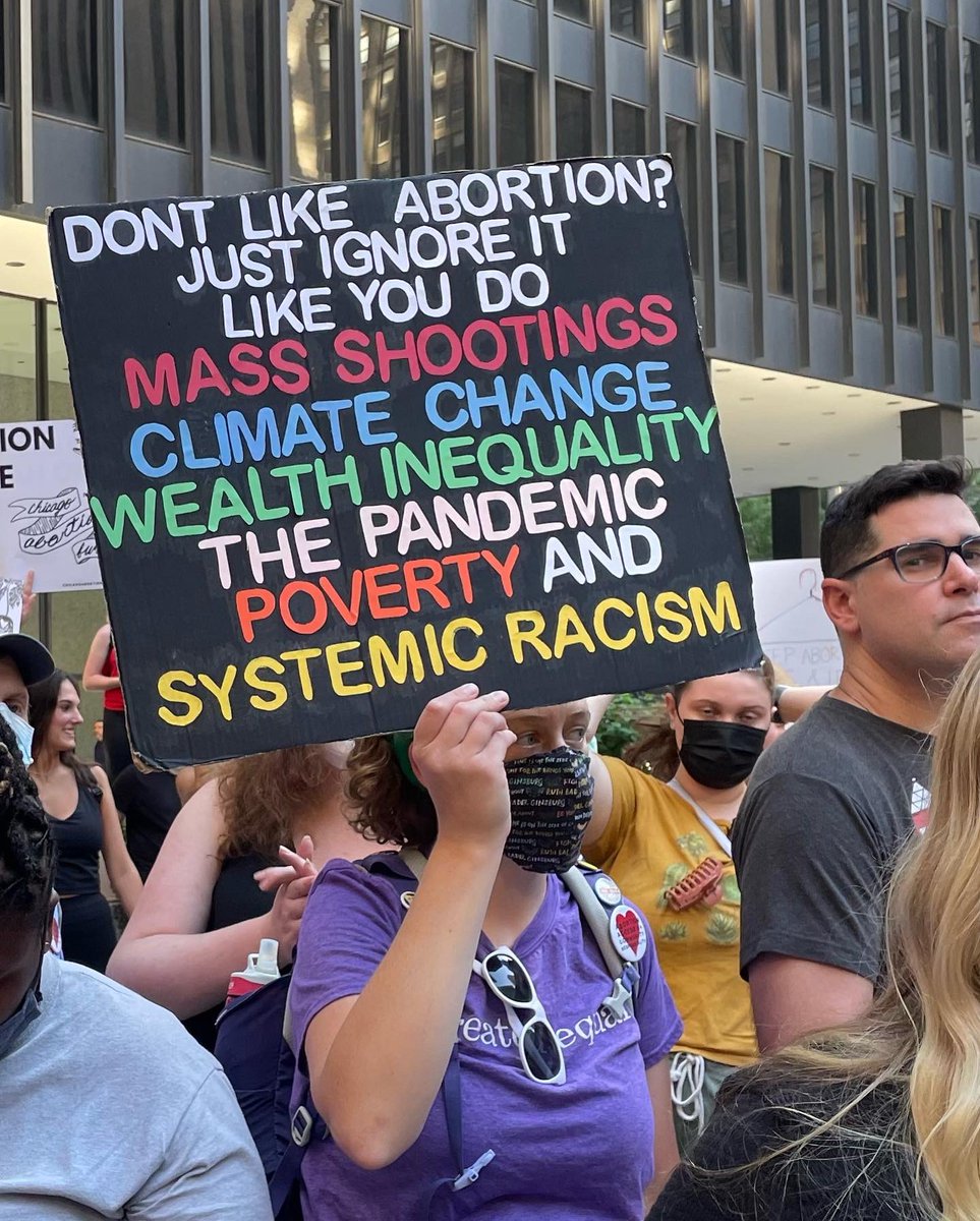 CTULocal1's tweet photo. We are a union of women, and LGBTQIA+ educators, students and families, and we vow to defend the rights of women and all pregnant individuals to make decisions regarding their own bodies. https://t.co/mKzUvN42hx