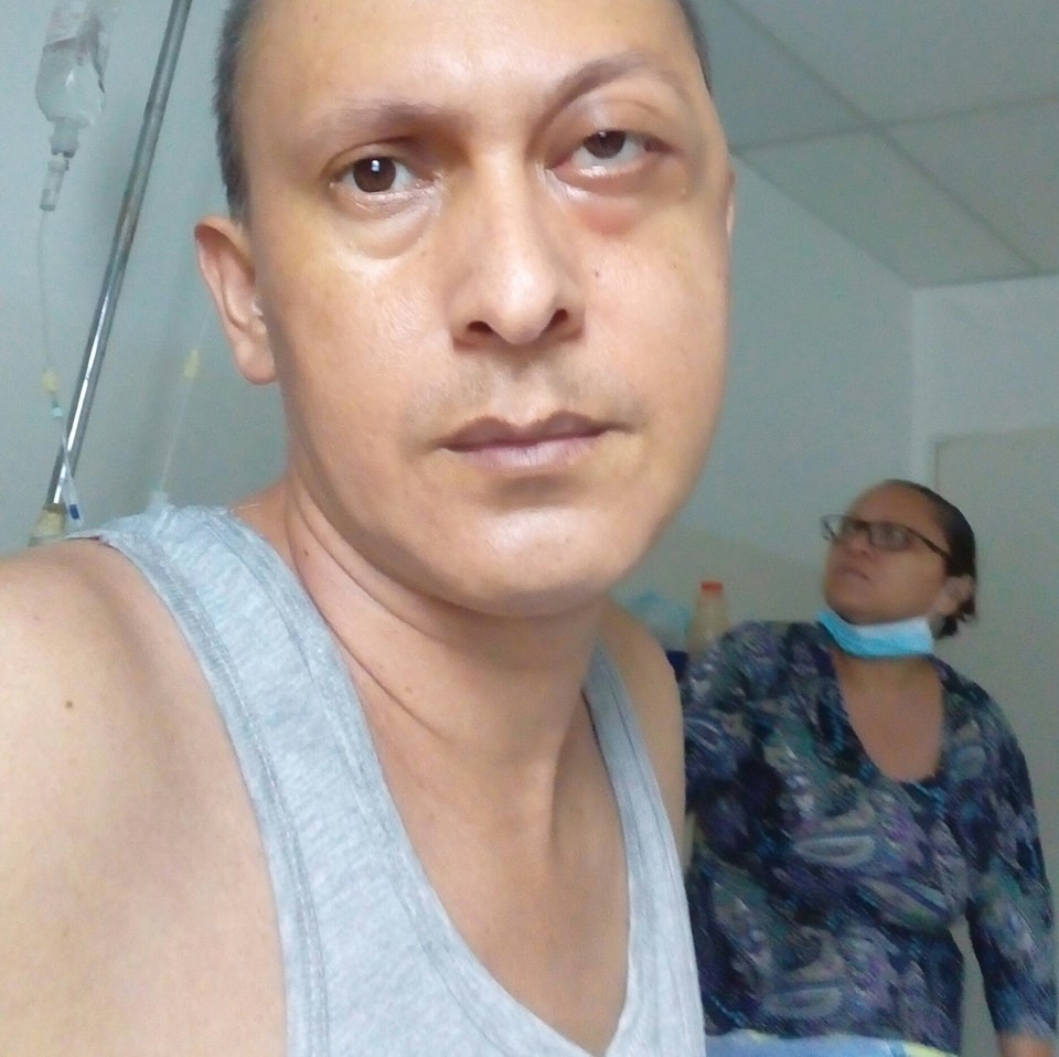 EL_KADETE777's tweet photo. Comunidad rock-metalera nacional y global. 🎸 🎹 🥁  🎷 🤘 ✌️ 🤘
El ciudadano y colega de gremio musical Adgus Serrano, está inmerso en una contingencia médica desde hace tres meses (cáncer cerebral). Él necesita una mano amiga para poder comprar sus medicamento. Dios les pague. https://t.co/rYy28OfQU5