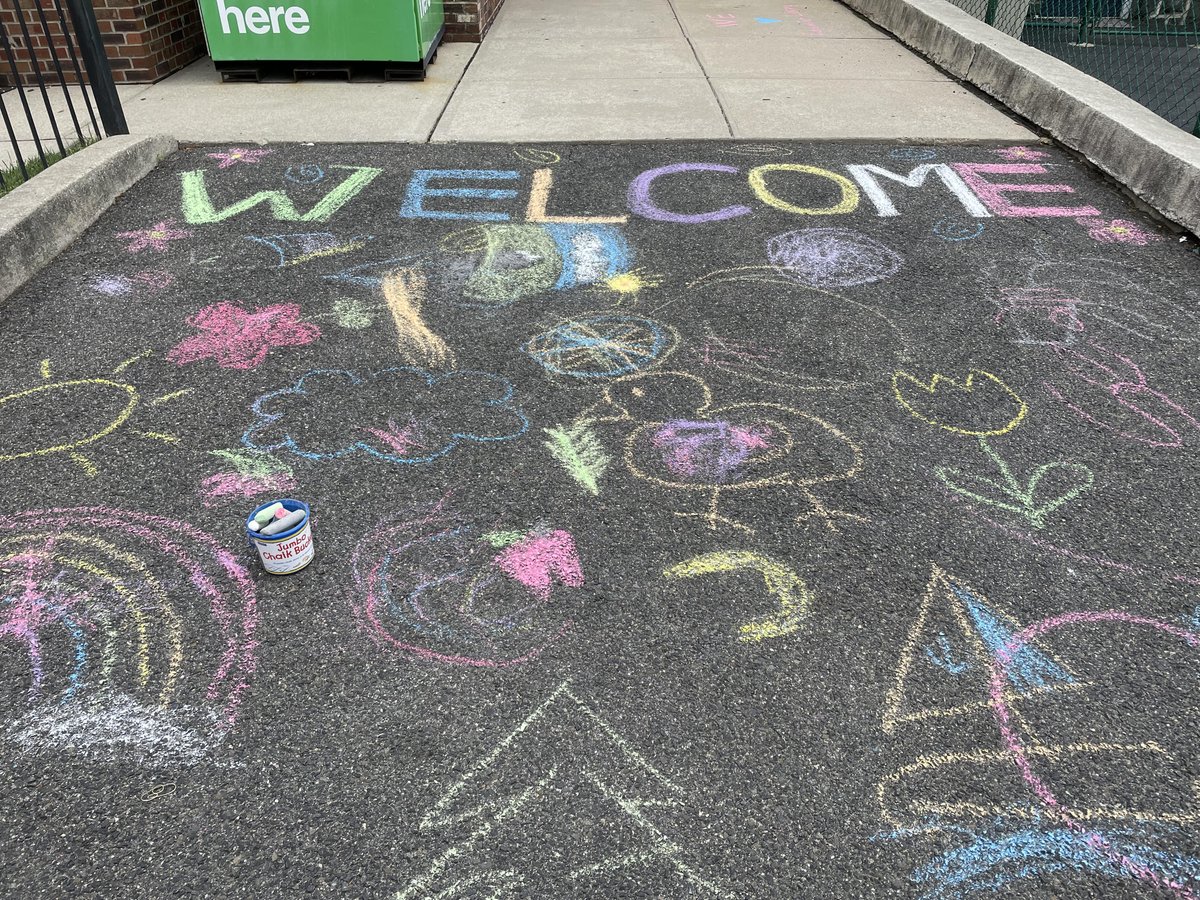 Ending the week off with Outdoor Arts and Crafts: Sidewalk Chalks!