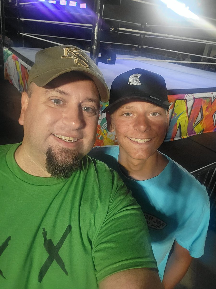 ShaneWittman's tweet photo. Most people who come to @WWE live events cosplay as their favorite wrestlers. Me, I come as my favorite Superfan @SuperfanSmilez! @WWENXT #NXTJacksonville #WWESuperfan #NXTJax https://t.co/FCZqgOKQIw
