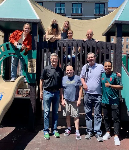 compasssf's tweet image. 🌟 Group Volunteers! 🌟

Today a team of volunteers from @FiliceInsurance stopped by Compass programs to deliver hygiene kits, learn about what we do, and help us out. Thanks for your support and all of your great efforts today! Let's do it again soon!