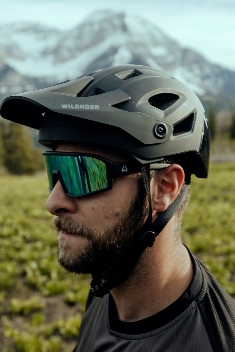 We took the DNA from our 5-star Drift ski helmet and made one for the dirt. Corvair is a heavily ventilated and lightweight MTB helmet. Available on Amazon Prime now! pxlfy.me/eKuJYR