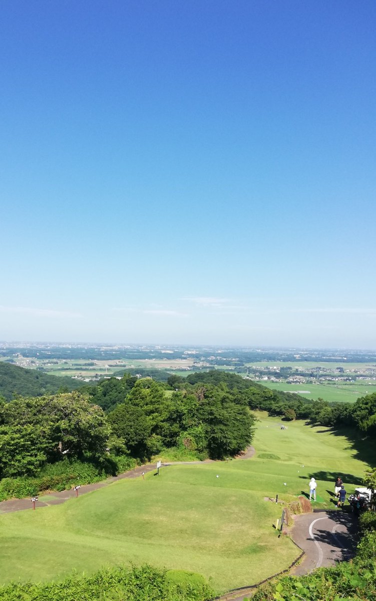 tkcc_jp's tweet photo. 真夏の陽射しです！現在25℃、日中の最高気温34℃となっておりますので熱中症対策をしっかりお願いいたします!
グリーンスピード8.0フィート。#ゴルフ #ゴルフ好きと繋がりたい #絶景スポット #100切 #ゴルフ女子 #tkcc #茨城県 https://t.co/BXpP2Lg7PM