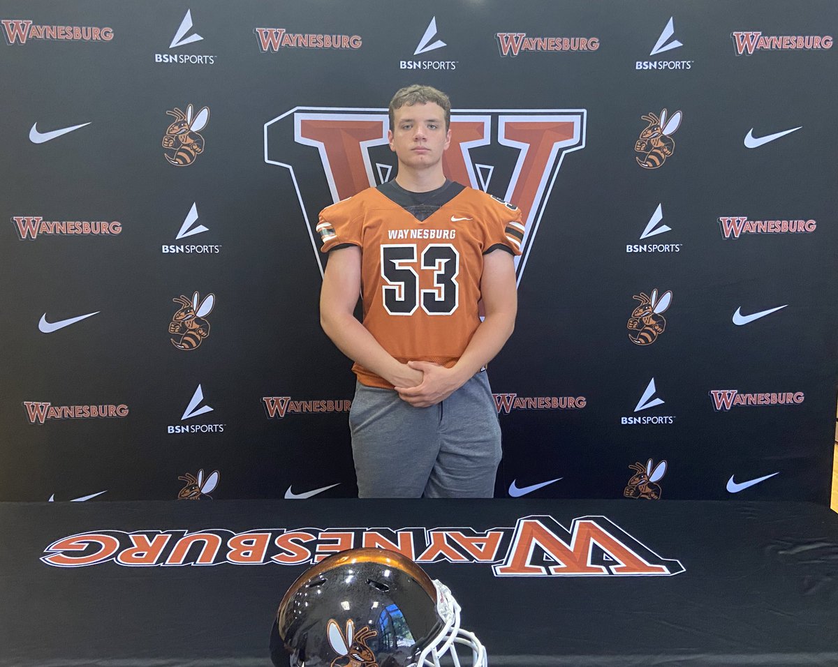 AustinPerlik's tweet photo. Thank you to the Waynesburg coaching staff for the visit @CoachColemanDL @WU_SWARM @GabeLuvara 🐝💪🏻 https://t.co/OkFJYjdrab