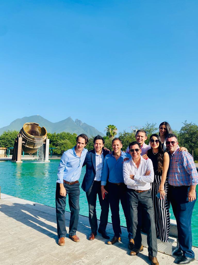 moisescastrop's tweet photo. Ayer celebramos con éxito la 23a Cumbre de Presidentes de Sección, en Monterrey, Nuevo León @ANADENuevoLeon. Un especial agradecimiento al despacho Santos Saucedo por recibirnos en sus oficinas. A seguir trabajando juntos por la @ANADEcolegio #LaIntegridadEsNuestraFortaleza https://t.co/qOOrOz7YqF
