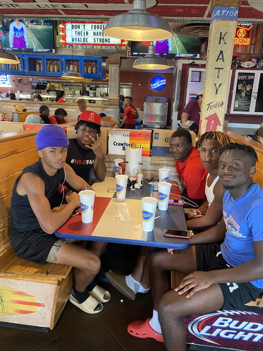 Heath Hawks Football tweet media