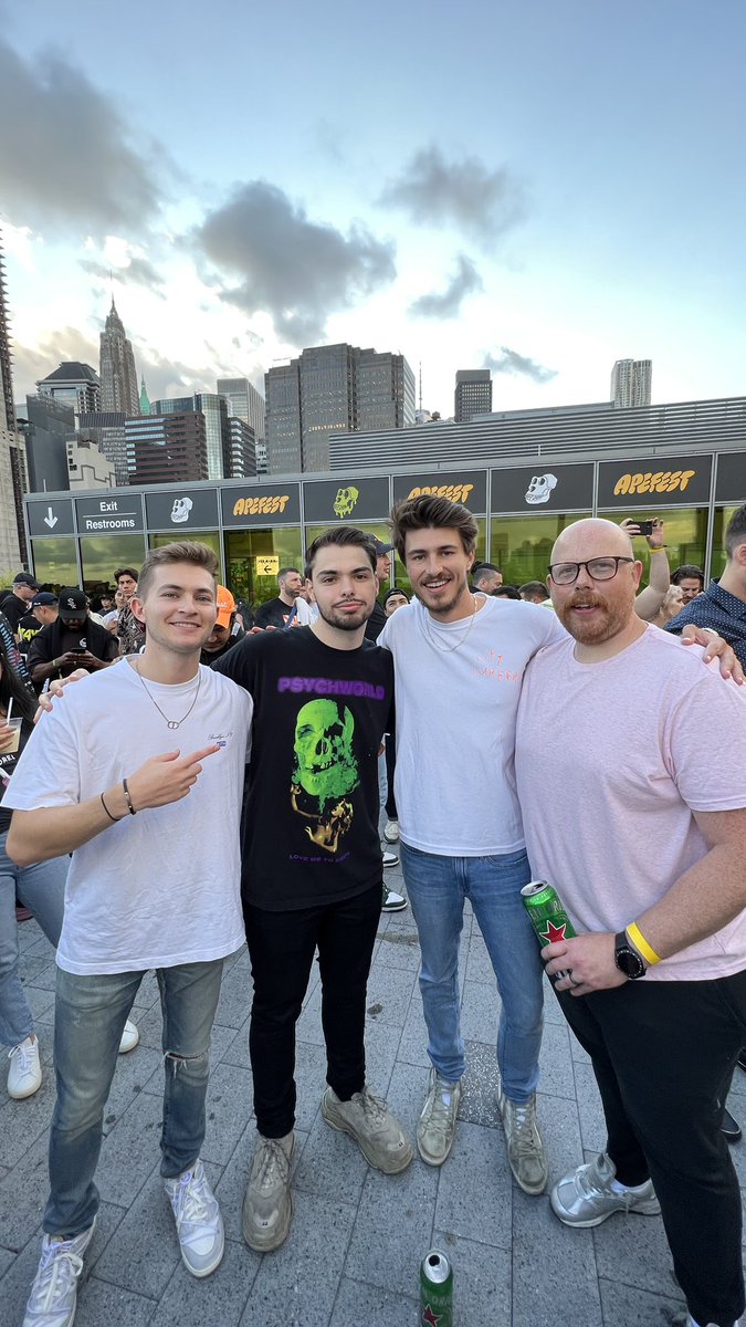 hunterorrell's tweet photo. Love these guys https://t.co/BBYFWXfcxJ
