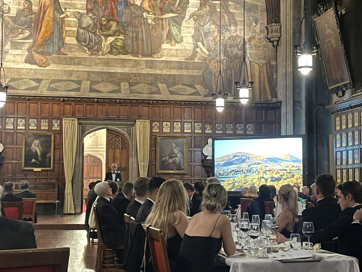 Thank you for joining us, <a href="/SedberghSchool/">Sedbergh School</a> and @SedberghOS for an evening at <a href="/lincolnsinn/">The Honourable Society of Lincoln's Inn</a> this evening. A wonderful night of friends old and new, introducing our Sedbergh 500th Campaign and celebrating our School #floreatsedberghia