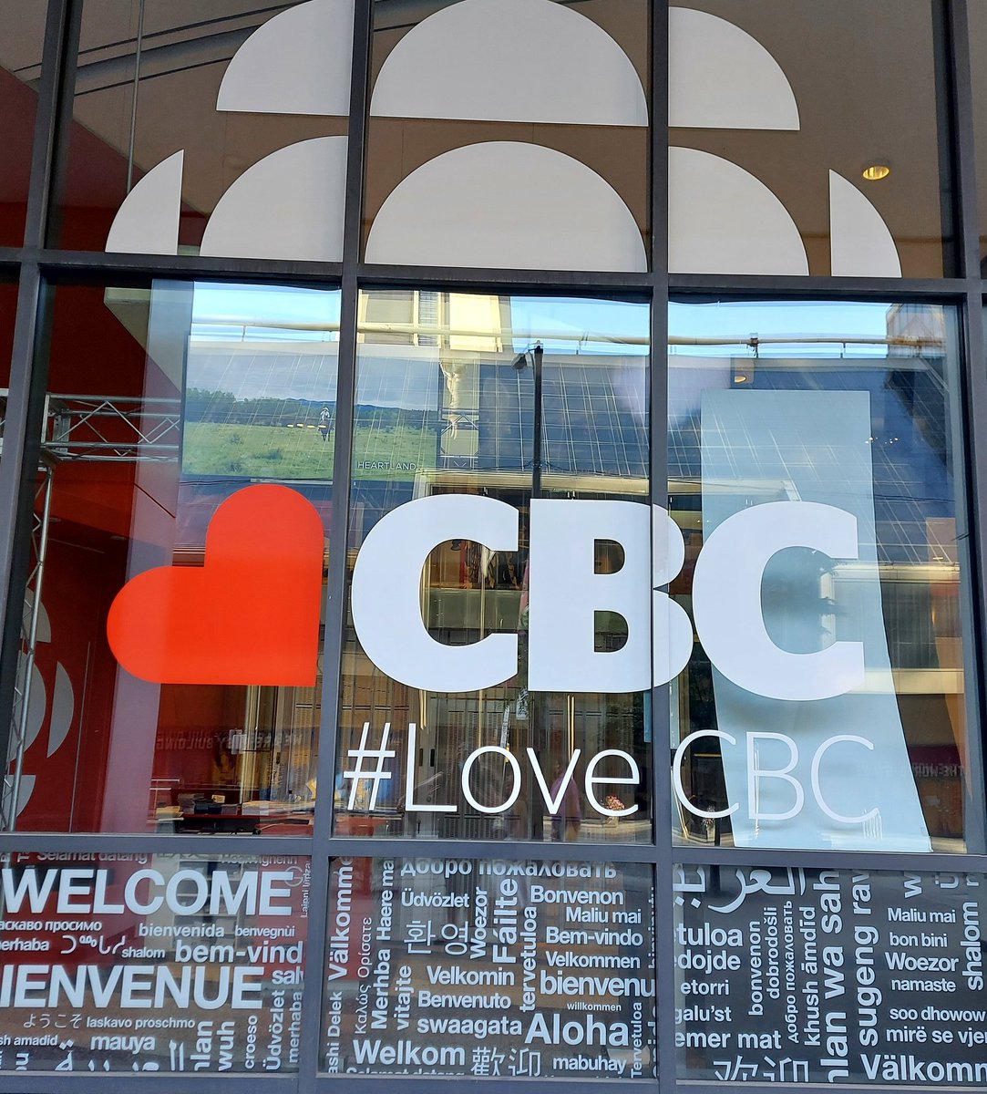 NadiaFlaim's tweet photo. & just like that, quietly yet confidently, this chapter of my story comes to a close. No tears. All gratitude. Feeling blessed for the 10+ yrs of memories w/ amazing ppl. It has been my honour to serve & support 🇨🇦 high performance athletes & sports.
#SportsGirlLife
#LoveCBC
#TY https://t.co/dyYbOLVqW5