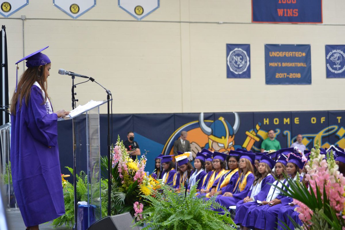 MsPinto44's tweet photo. Congrats Class of 2022! 
@YonkersSchools @LHS_Lancer <3 https://t.co/81ghLSEQG4