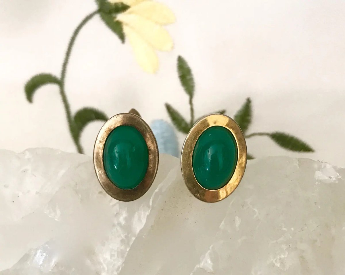 KolaBlueRose's tweet photo. Mens cufflinks 14k rolled yellow gold chrysoprase green cabochon Dolan &amp; Bullock Classic  wedding dress shirt accessories https://t.co/nnGPbJsdcH https://t.co/nfK5PAQSX5