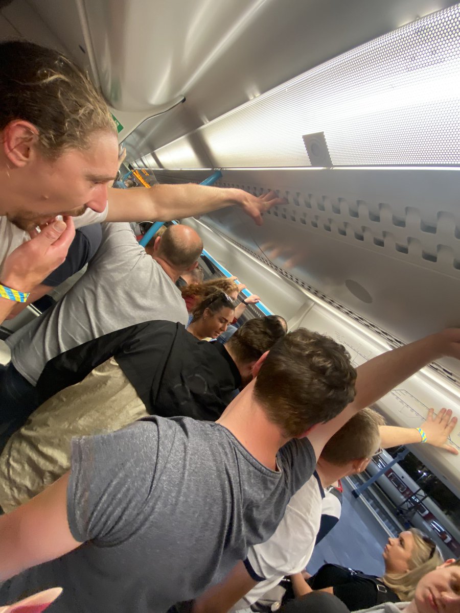 MsLakeface's tweet photo. @lner @TLRailUK if your need to go on strike, how about you at least open up first class so we have a little room to breathe… funnily there was a social distancing pandemic 12 months ago 🤯🤯 https://t.co/LeuGTEh7IA