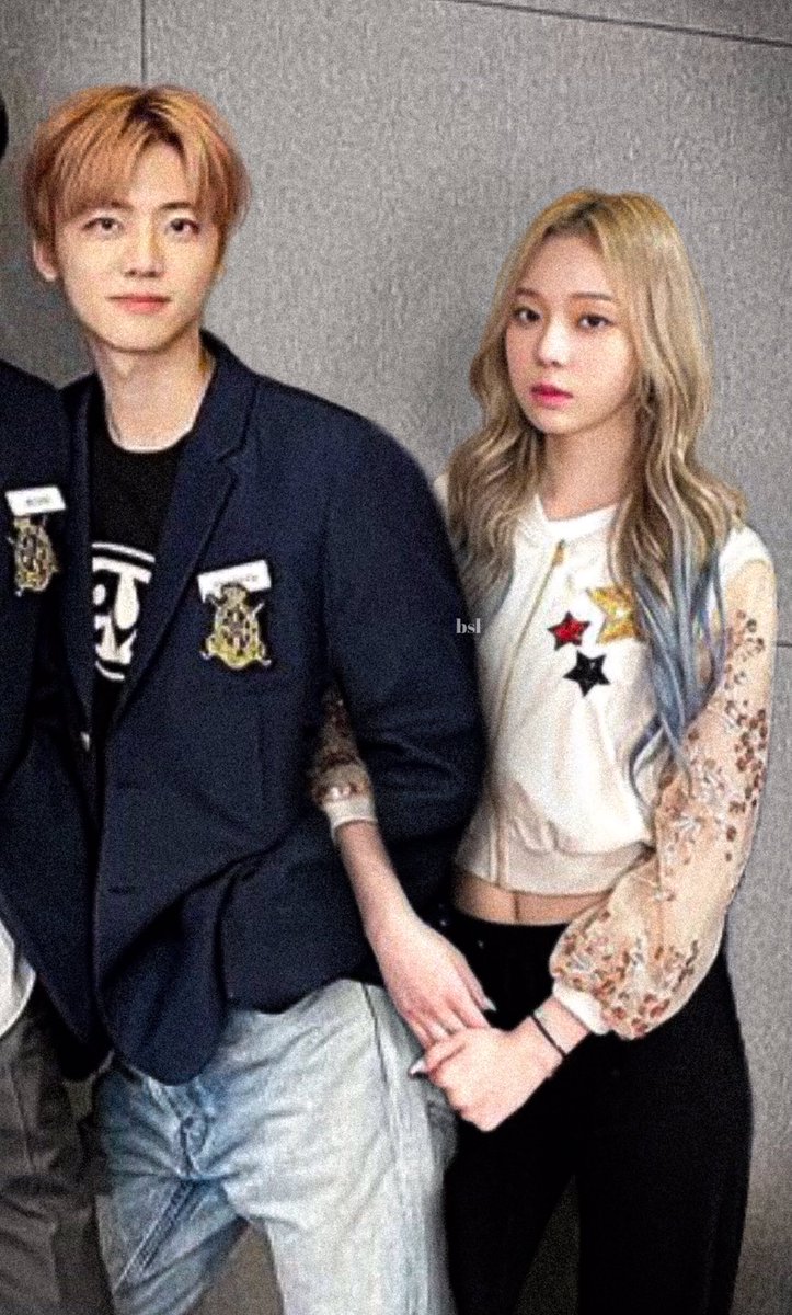 bluusilent's tweet photo. — awas pawangnya galak bestie🏃🏻‍♀️ https://t.co/nvYOpnRwaO