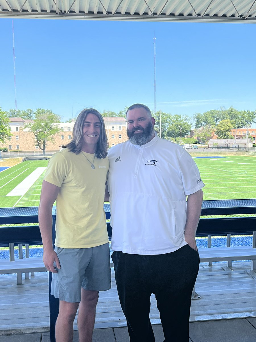 combs_04's tweet photo. After a great conversation with Coach Donley and @USF_Sherman I am excited to receive my 2nd offer to play football @USF_Football!! I had an awesome visit today! @CoachJoeyDidier @CoachEdge11 @ApolloEaglesFo1 https://t.co/6W6Ai3WzD7