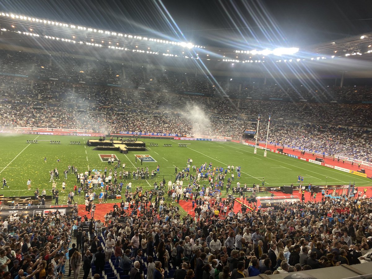 NockRobbie's tweet photo. @MHR_officiel get their Occitanian hands on the #brennus after 3 finals and 36 years of existence! Bravo! @Paddy1Sullivan @ThomasWhitford &amp; the boys https://t.co/bOEexPuMWy
