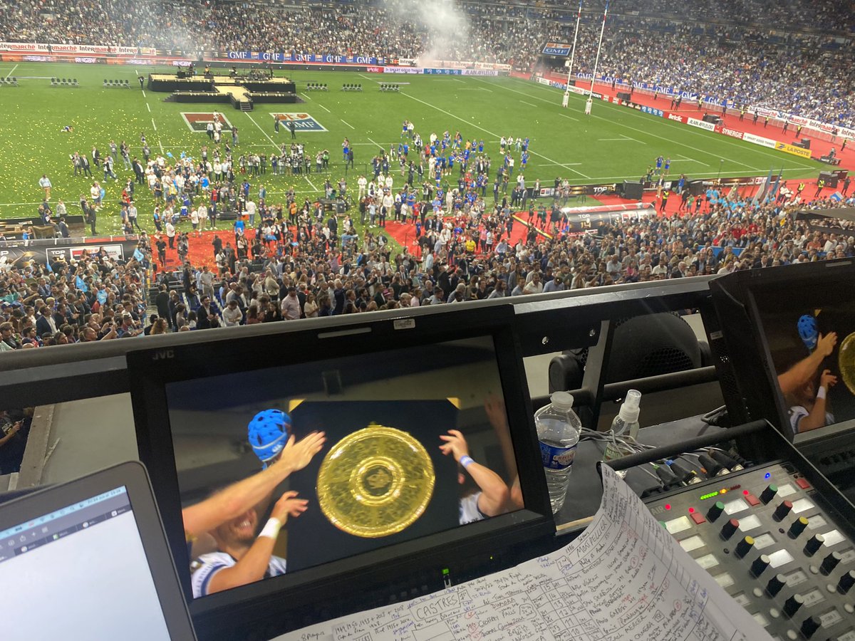 NockRobbie's tweet photo. @MHR_officiel get their Occitanian hands on the #brennus after 3 finals and 36 years of existence! Bravo! @Paddy1Sullivan @ThomasWhitford &amp; the boys https://t.co/bOEexPuMWy