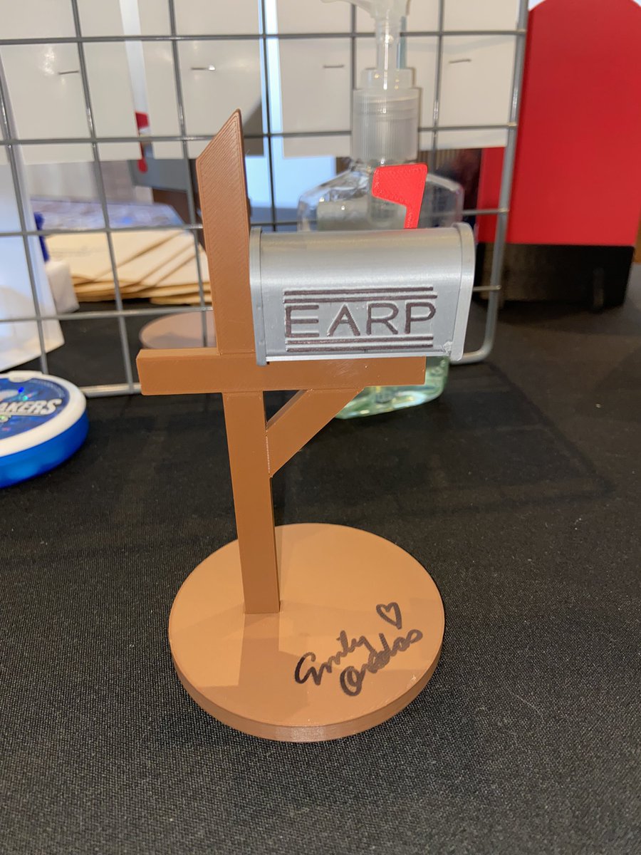 Hot4Haught's tweet photo. SIX DAYS LEFT TO ENTER THIS GIVEAWAY!

Every order (no matter how small) from my shop before the end of June counts as an entry to win one of these Earp Mailboxes signed by Melanie Scrofano and Emily Andras!

🔗 https://t.co/Xo950d98Dz

#WynonnaEarp #BringWynonnaHome https://t.co/jHHYFEdGeF