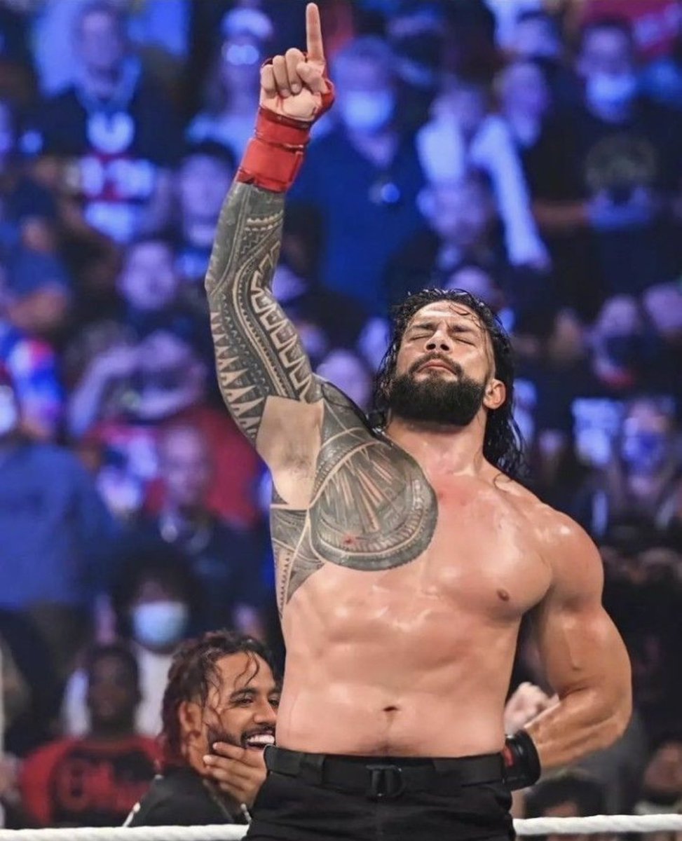 𝘌𝘷𝘦𝘳𝘺𝘰𝘯𝘦 𝘳𝘢𝘪𝘴𝘦 𝘺𝘰𝘶𝘳 𝘰𝘯𝘦𝘴 𝘶𝘱 𝘵𝘰 𝘵𝘩𝘦 𝘴𝘬𝘺☝🏽