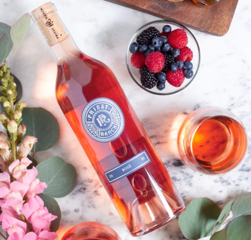PriestRanchWine's tweet image. Happy International Rosé Day! What better way to enjoy the day than with a glass of our 2021 Priest Ranch Rosé. Try it for yourself.

#uncommonadventure #priestranch #priestranchwinery #napavalleywinery #rosewine #roseday #internationalroseday