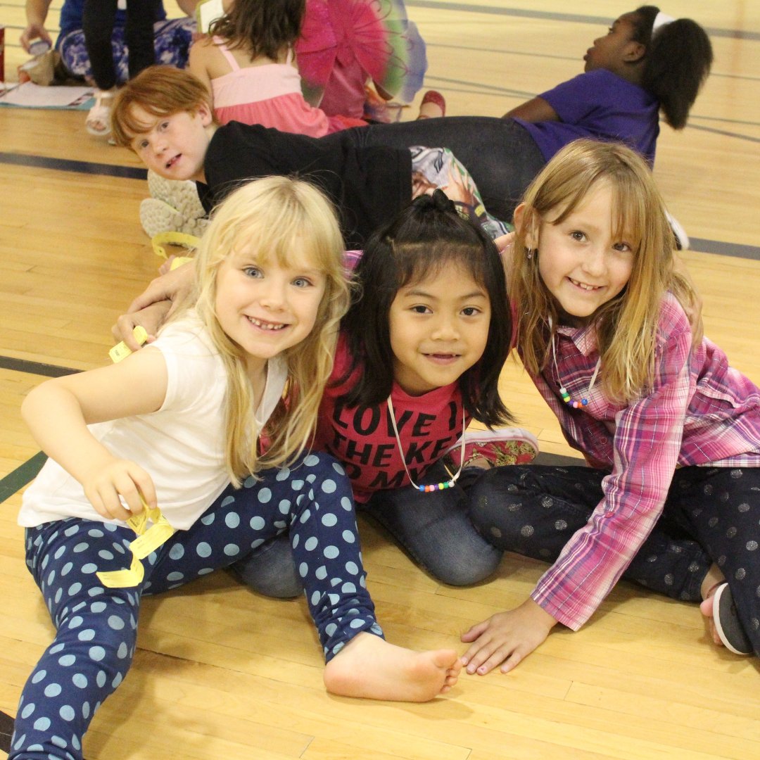 YMCA_Saskatoon's tweet photo. All smiles here! 😊
Have you registered for the YMCA Camp yet?! 🤸🤸🤸
Have a look at what we offer here https://t.co/WtKN0z8fLS
#Summer2022 #KidCamp #YMCA #YMCASaskatoon https://t.co/MytUqG1qjB