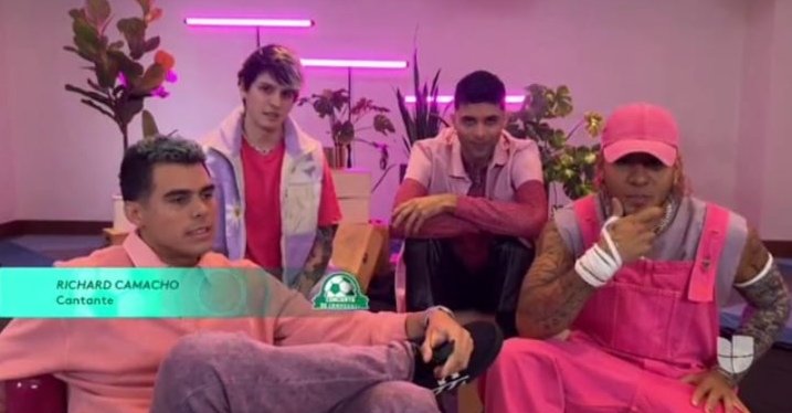 Alejand58356622's tweet photo. CNCO  en entrevista  en el concierto de campeones https://t.co/SUH9Wi2jNh
