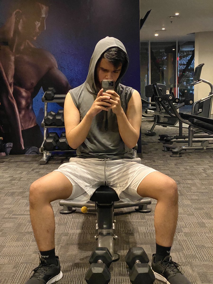 LiberalDialect's tweet image. Jon / 22y.o/ 173cm / 15cm
Alpharies ♈️ / single

about me:
1. mas Jogja rasa aa sunda
2. 24 hours warm and loving boyfriend
3. independent man
4. financially stable
5. mature-visionary-liberal-open-minded boyfriend
6. into motorsport, indoor sport, and swimming