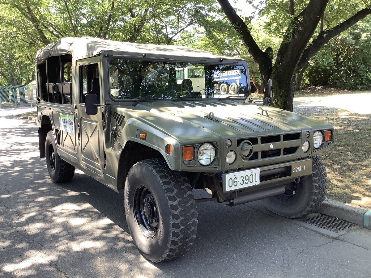 sakura47047138's tweet photo. ＃陸上自衛隊　＃広報センター　
今日は天気が良くて　#イベント　最高ですねー！
今日は予約でいっぱいなので、広報センター
ホームページを確認して予約をお願い致します。
#ARMYSHOP  SAKURAにもお立ち寄りください！
夏休みもお待ちしてます♪ https://t.co/DDwgkAiozp
