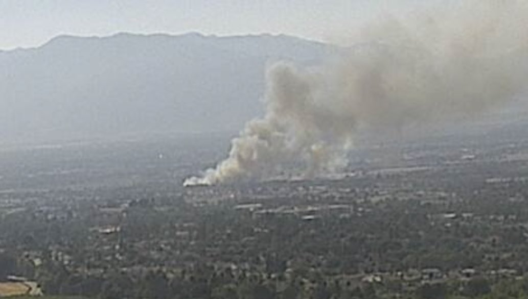 DanielFireTruck's tweet photo. #HospitalityFire Per @SBCOUNTYFIRE - there’s a new Fire to the East from the main start. https://t.co/I4v1EyD2nF