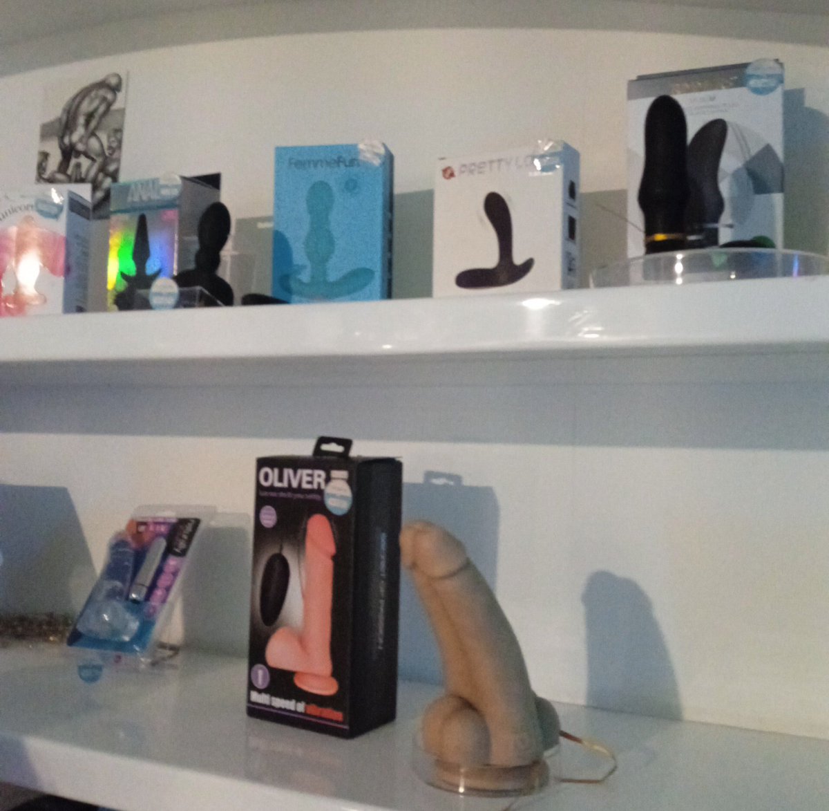 rodxtar's tweet photo. Tienda "foreplay" https://t.co/bPYavOFL0u