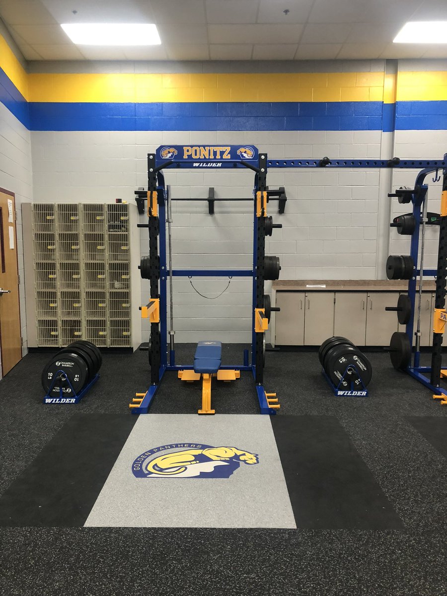 PonitzFootball's tweet photo. Weight room is complete! This is huge for our program! Going to get some good work in as we prepare for the season! 

@DPS_Athletics @DaytonSchools https://t.co/xxiHv0vHLu