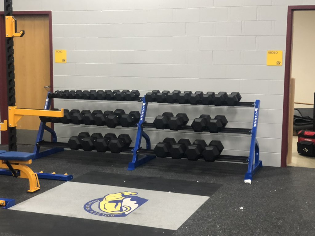 PonitzFootball's tweet photo. Weight room is complete! This is huge for our program! Going to get some good work in as we prepare for the season! 

@DPS_Athletics @DaytonSchools https://t.co/N6sRW2Isjj