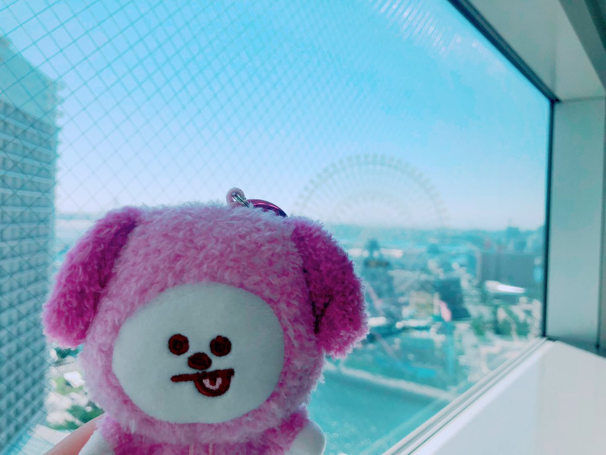 BTSlovemy2018's tweet photo. みなさまおはよ💛
こんなにマスク苦しかったっけ💦
仕事する前にへたる💧
チミたんハンディファンとボラへ💜チミたんと共に乗り切る🏃♀️💨
みんな熱中症注意で😊
あっLeftAndRightも🌷
#LeftAndRightlsComing
#LeftandRight
#CharliePuthxJungkook
#레프트앤라이트_다운후스밍 https://t.co/dFdDMNgFgJ