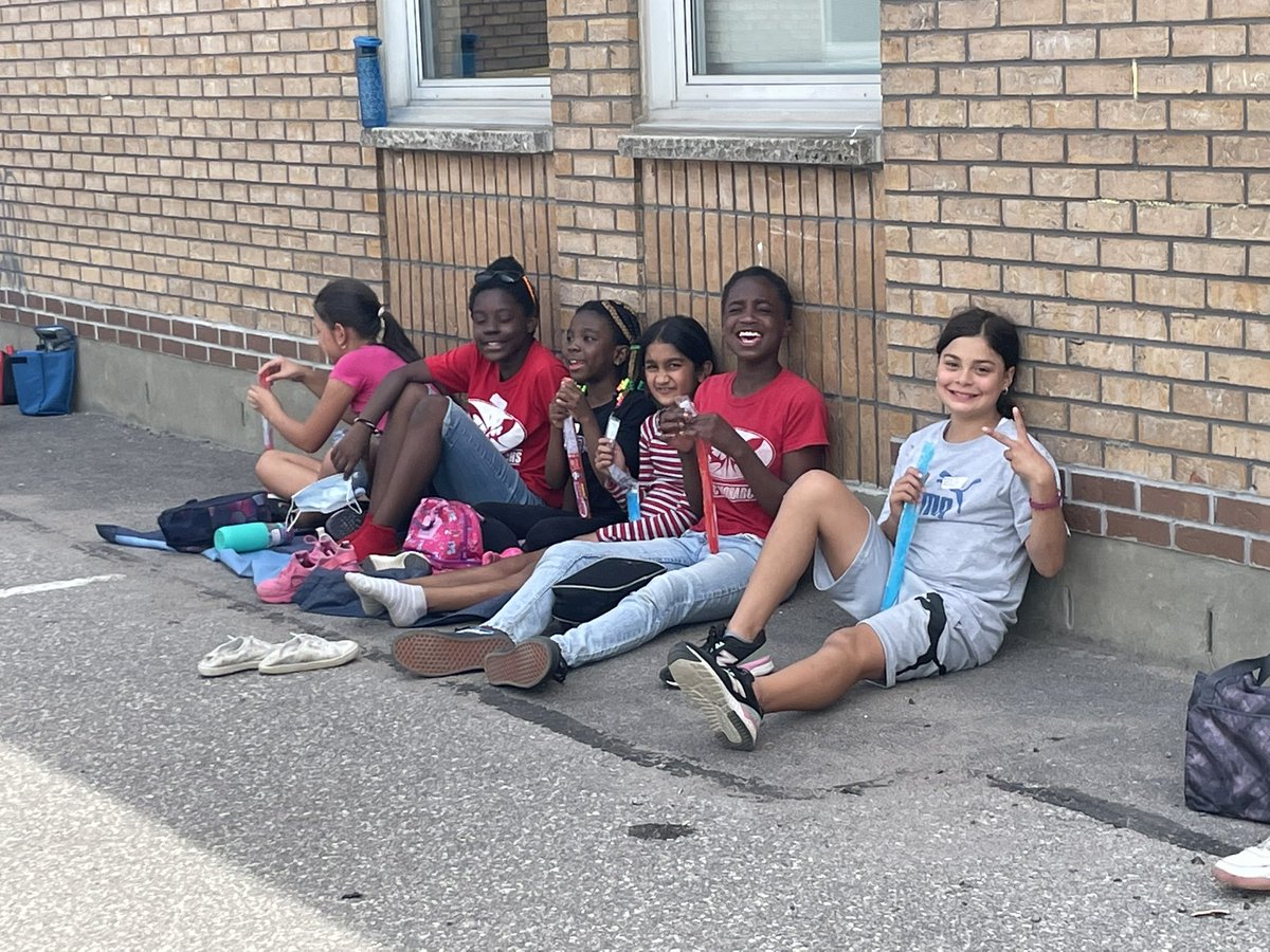 MadocDrive's tweet photo. Annnnnd, of course we are thankful to @CristinaS_PDSB for the Freezie treats at the end of our time outside 1/? https://t.co/Rn8lkiVHCN