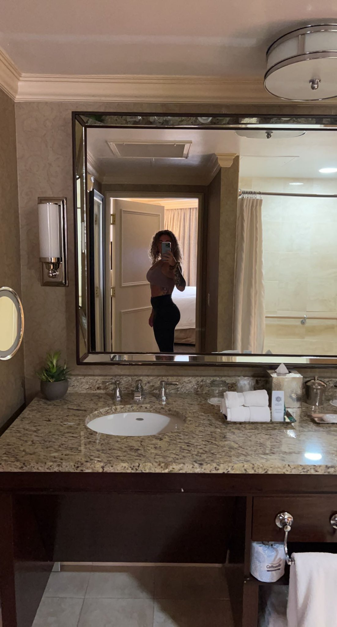 Karlye Taylor on Twitter "Okay👀👀👀👀 https//t.co/kYZuZQ8nAD" / Twitter