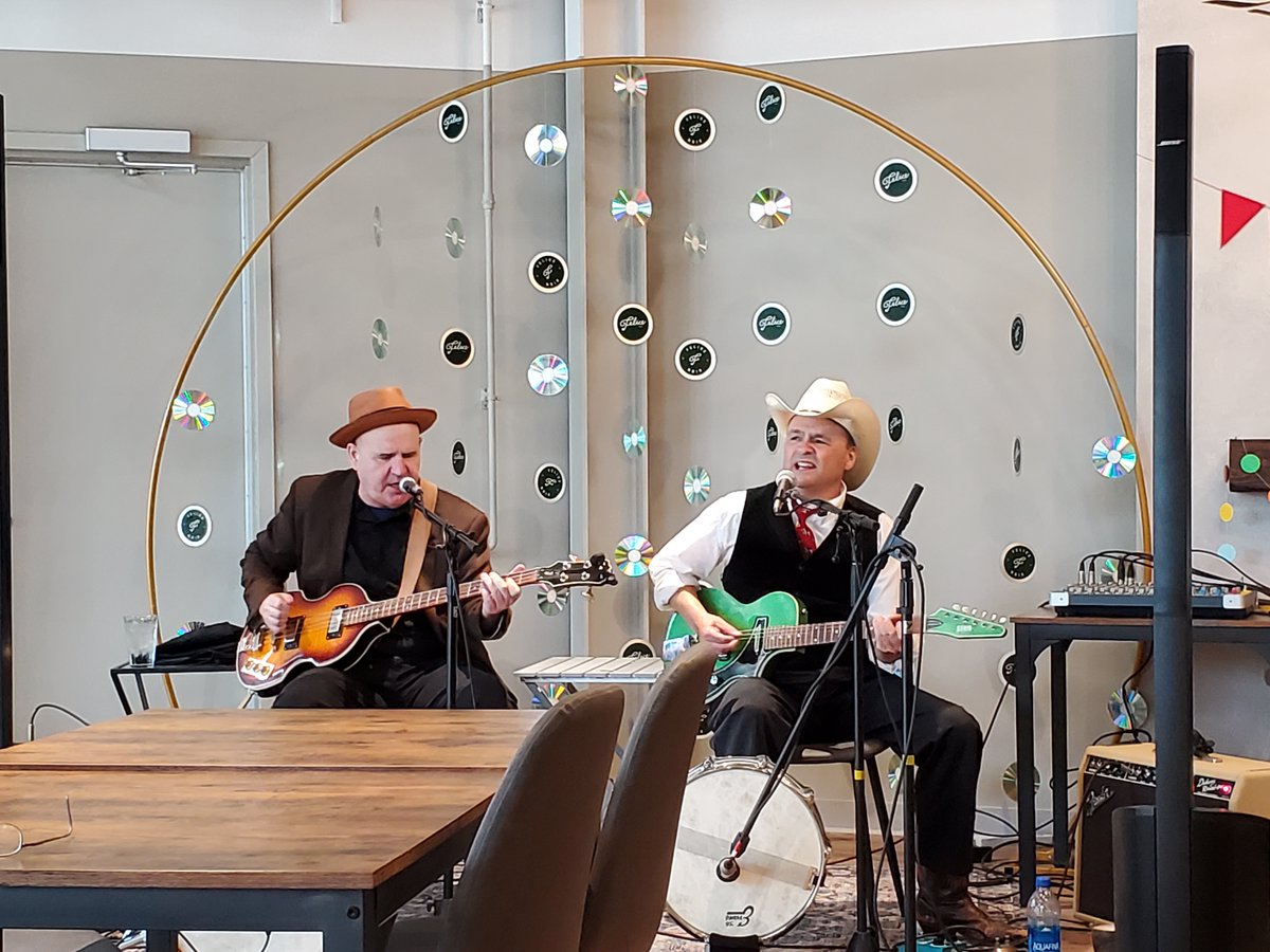 Live music happening at Felice Cafe! Come pre-game for <a href="/garthbrooks/">Garth Brooks</a> with Tex and Tom right now!
#yeg #GARTHinEDMONTON