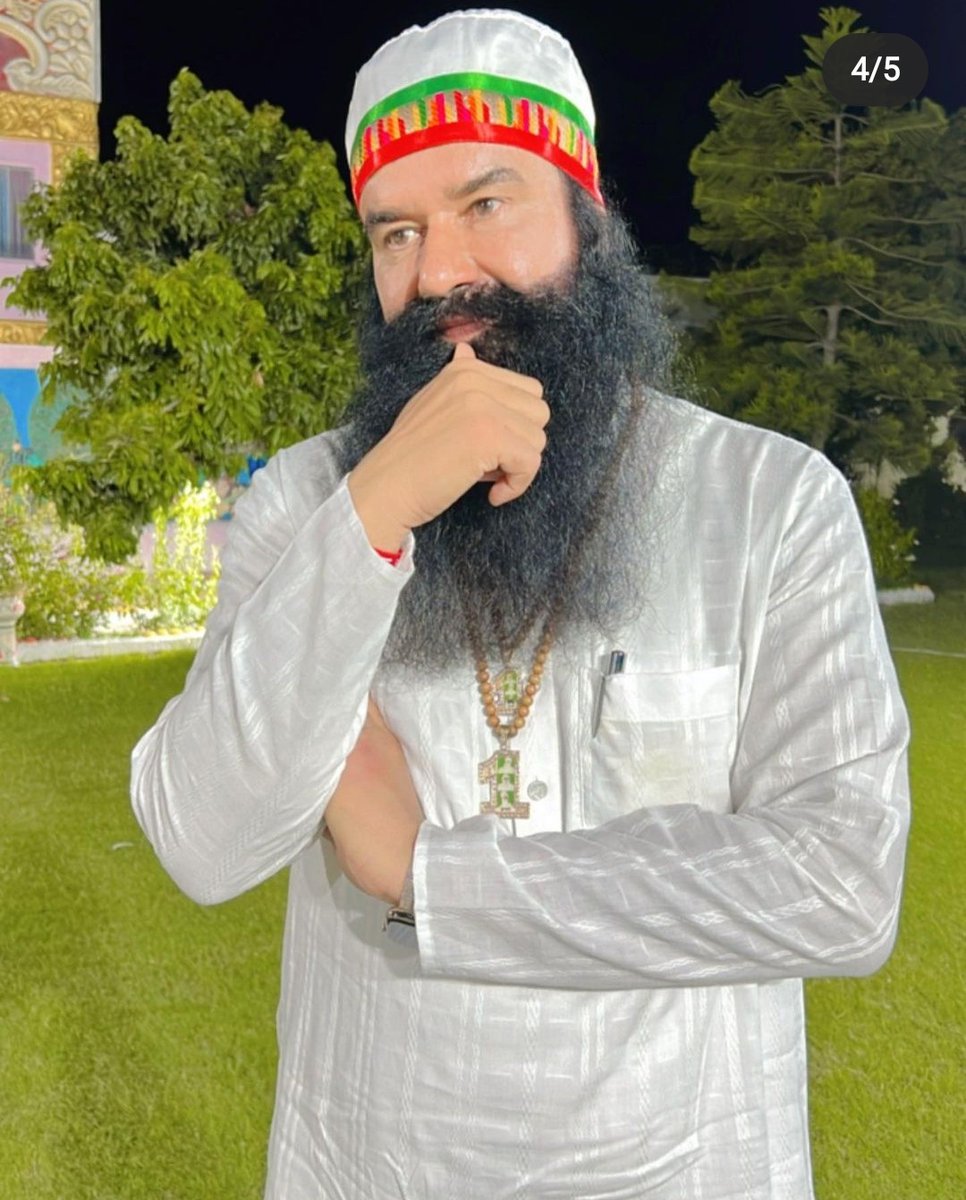 Diksha_Insan1's tweet photo. बरसाई हम सब पर रहमत😍 दर्श दिदार से..
🙏❤️
#Satgur @Gurmeetramrahim❤️
#Thank_u_for_that https://t.co/NH8pXtmXwi