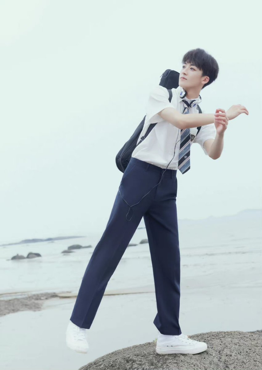 heluoluopics's tweet photo. ✧ 220625
⤷ 何洛洛Studio weibo update

#何洛洛 #HeLuoluo https://t.co/Gg5rtEtgCM