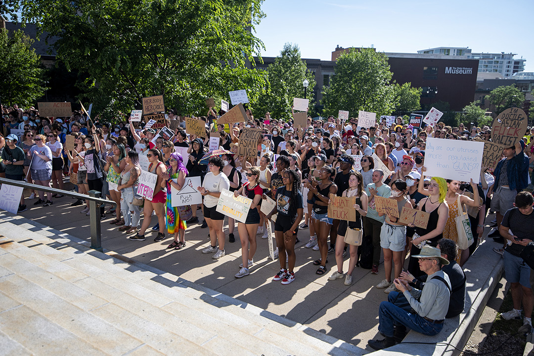 angela_major_'s tweet photo. Protesters gathered at the Wisconsin state capitol in response to the Supreme Court's decision to overturn #RoeVWade. The state's 173-year-old abortion ban makes the procedure illegal unless deemed medically necessary to save the patient's life. @WPR https://t.co/fDA3tVzqim