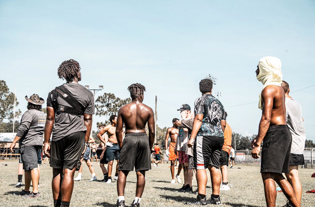 _elianamar's tweet photo. Raider ball tournament ⚔️ https://t.co/q9GK7npkra