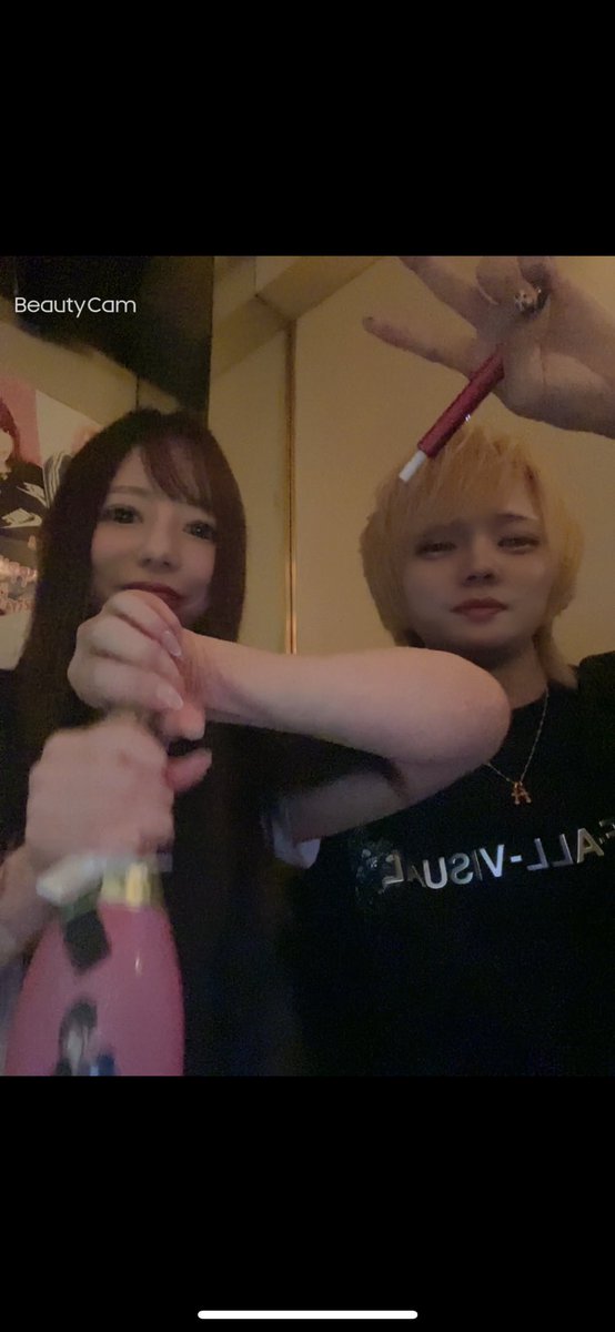 ayuminminminnie's tweet photo. CANDY啓吾代表今年初なのに急に来てお祝いしてくれて、さすがの一言😂
ルミナスあやと、うんキミは私に迷惑かけてるからな！ありがとう😂
LSPじゅんタイミング的に最高でしたわこれからもよろしく🙏
LSP顔面国宝薫！いつまでも顔面国宝と歌うまでいてほしい☺️

#あやと #じゅんじゅん #薫 https://t.co/6kBnQDTRIq